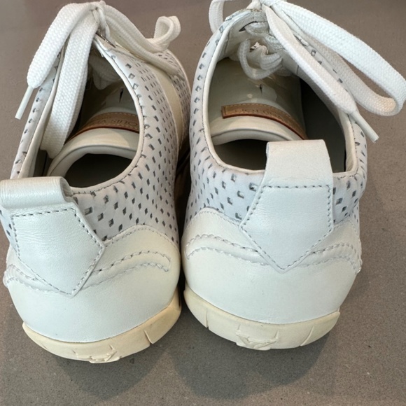 Men’s vintage Louis Vuitton shoes - Picture 3 of 7